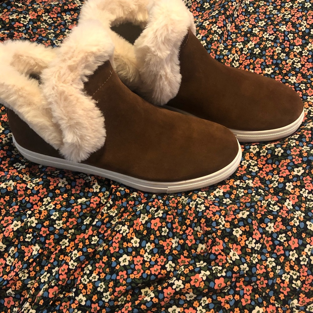 COPY - J/Slides Priya Tan Suede